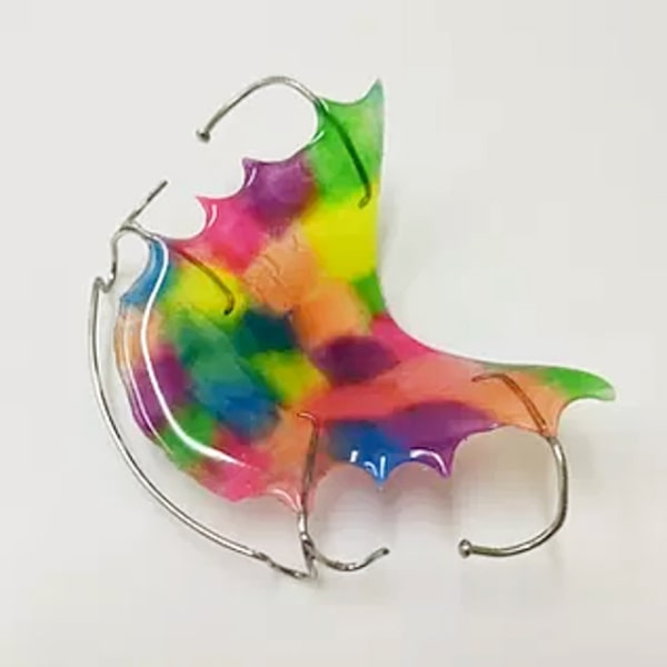 Rainbow retainer